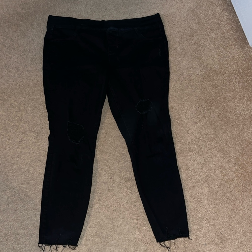 Size 16 black , Old Navy rockstar super skinny jegging, midrise